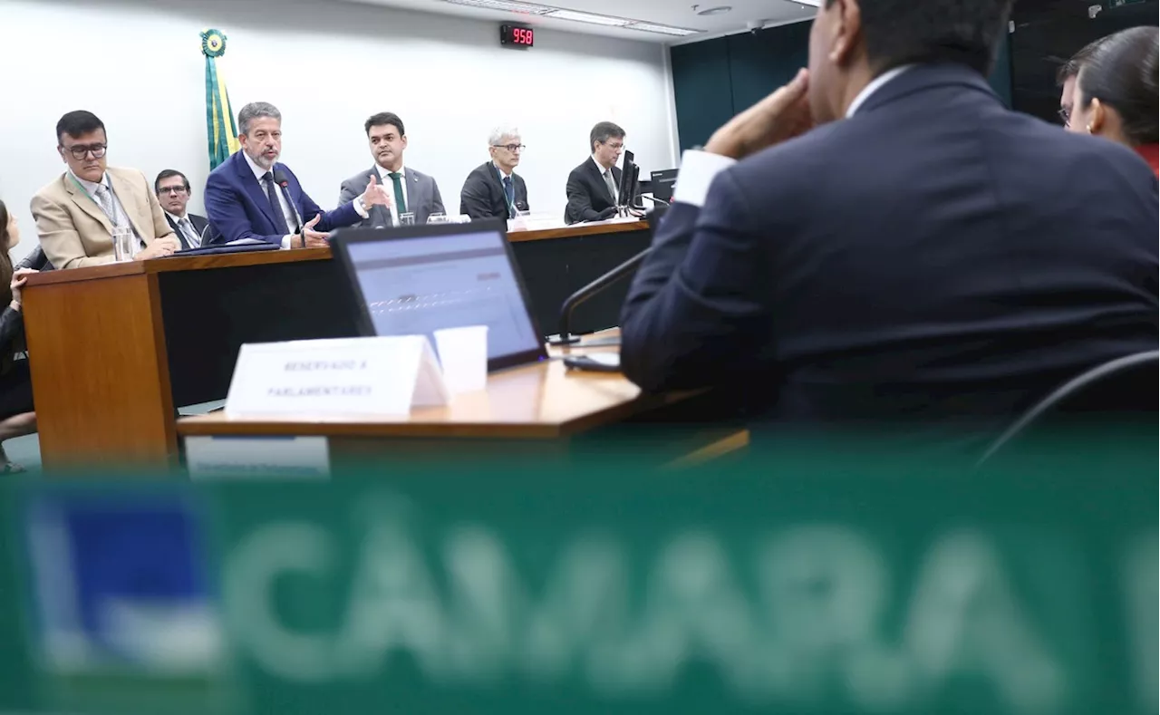 Comissão especial da Câmara aprova projeto da reforma do Imposto de Renda