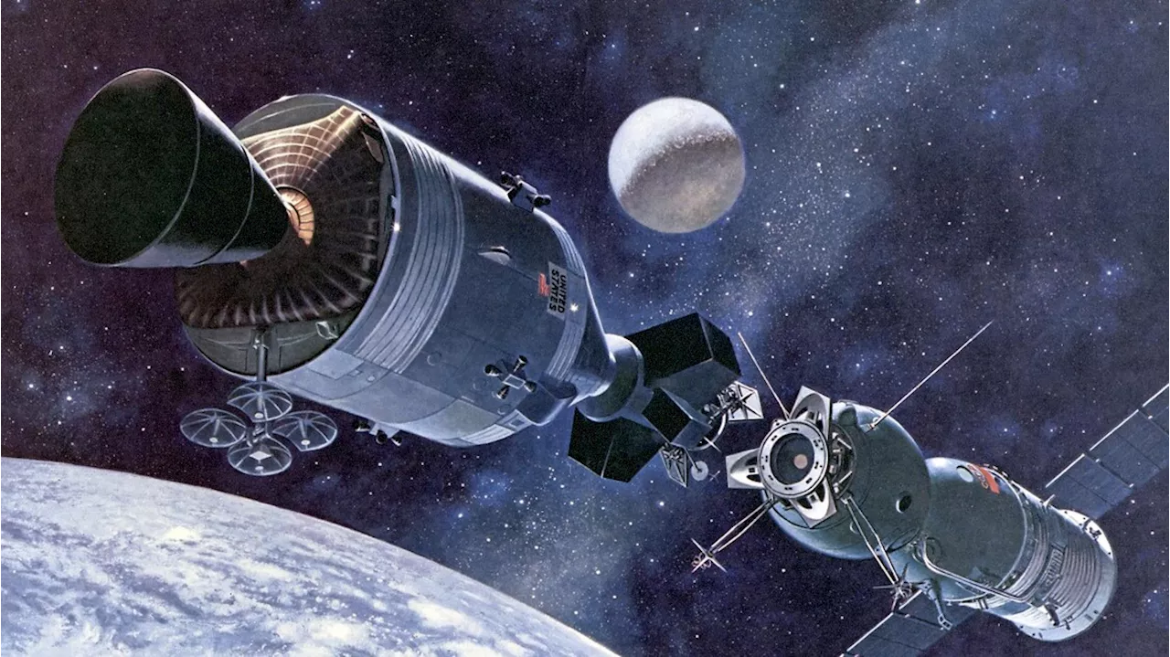Apollo-Soyuz, 50 anni fa la prima stretta di mano in orbita VIDEO