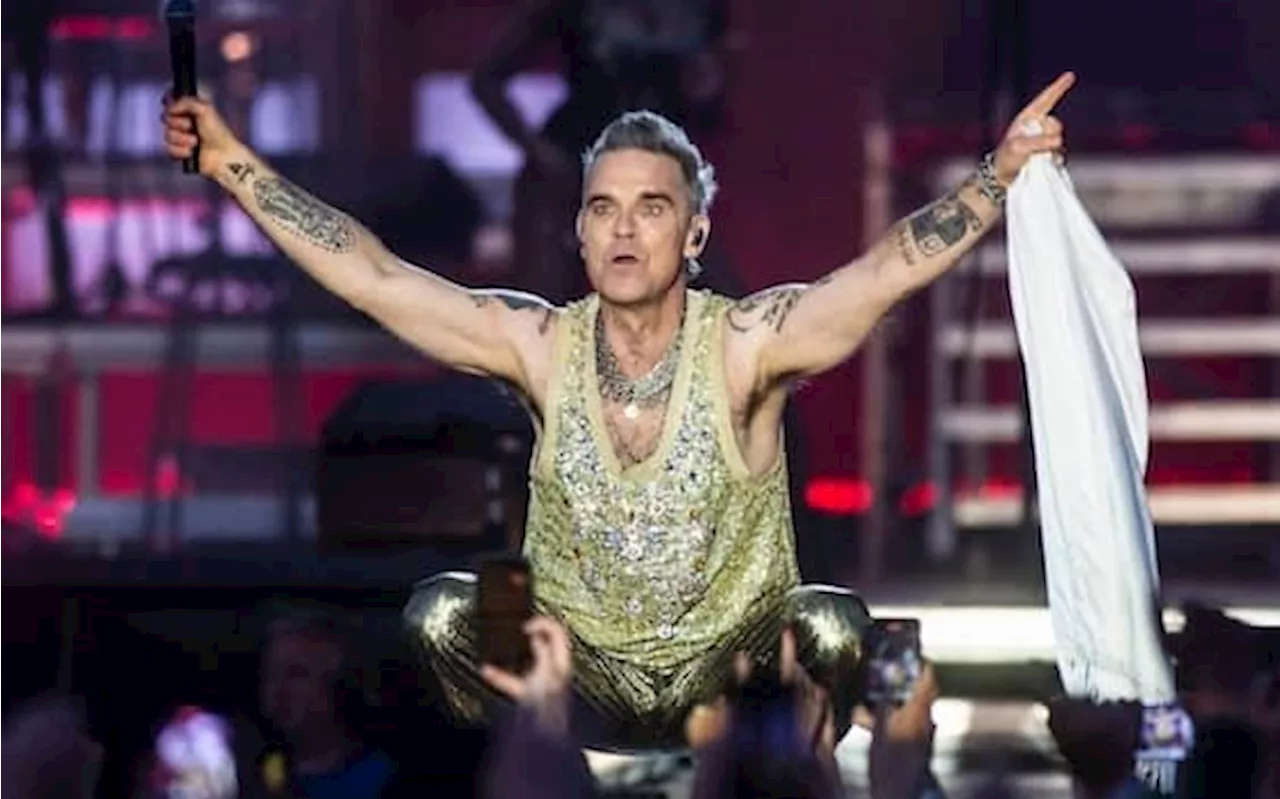 Robbie Williams in concerto a Trieste: perché il suo mito resiste anche senza nuove hit