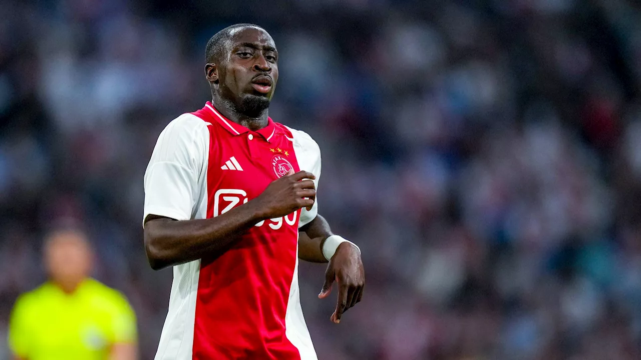 Carlos Forbs vertrekt definitief bij Ajax, Alex Kroes reageert onmiddellijk