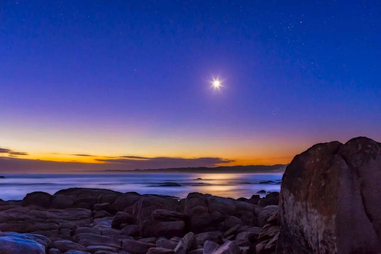 Don’t Miss The Moon Eclipse The ‘Seven Sisters’ This Weekend