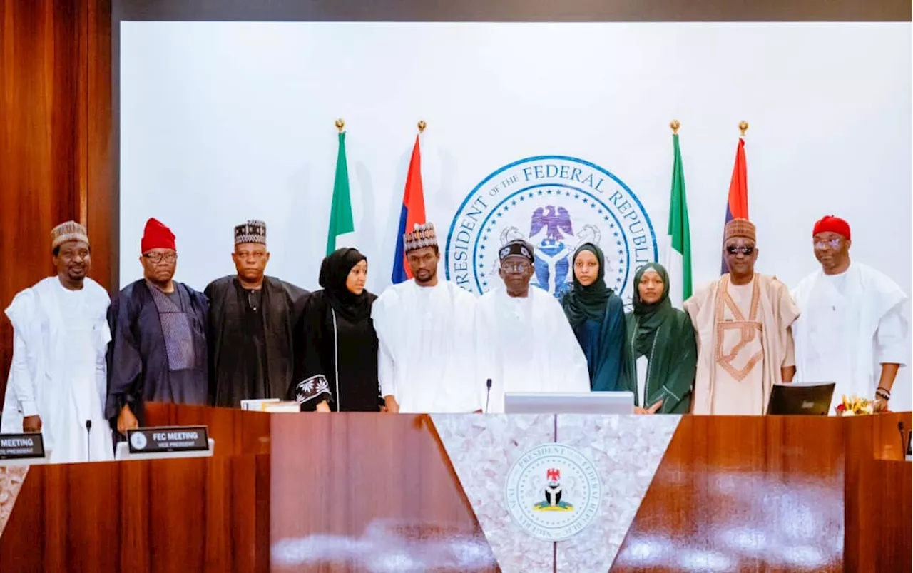 Tinubu praises Katsina gov for hosting a befitting funeral of late President Buhari