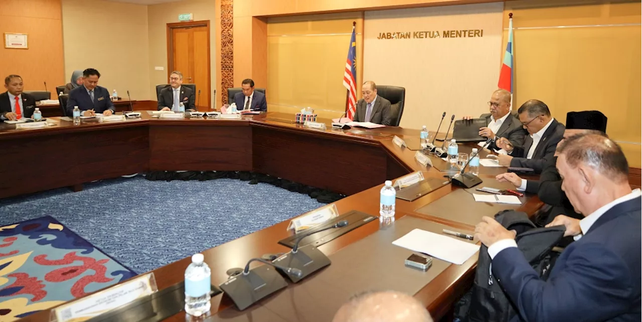 CM urges civil servants to maintain integrity during election year