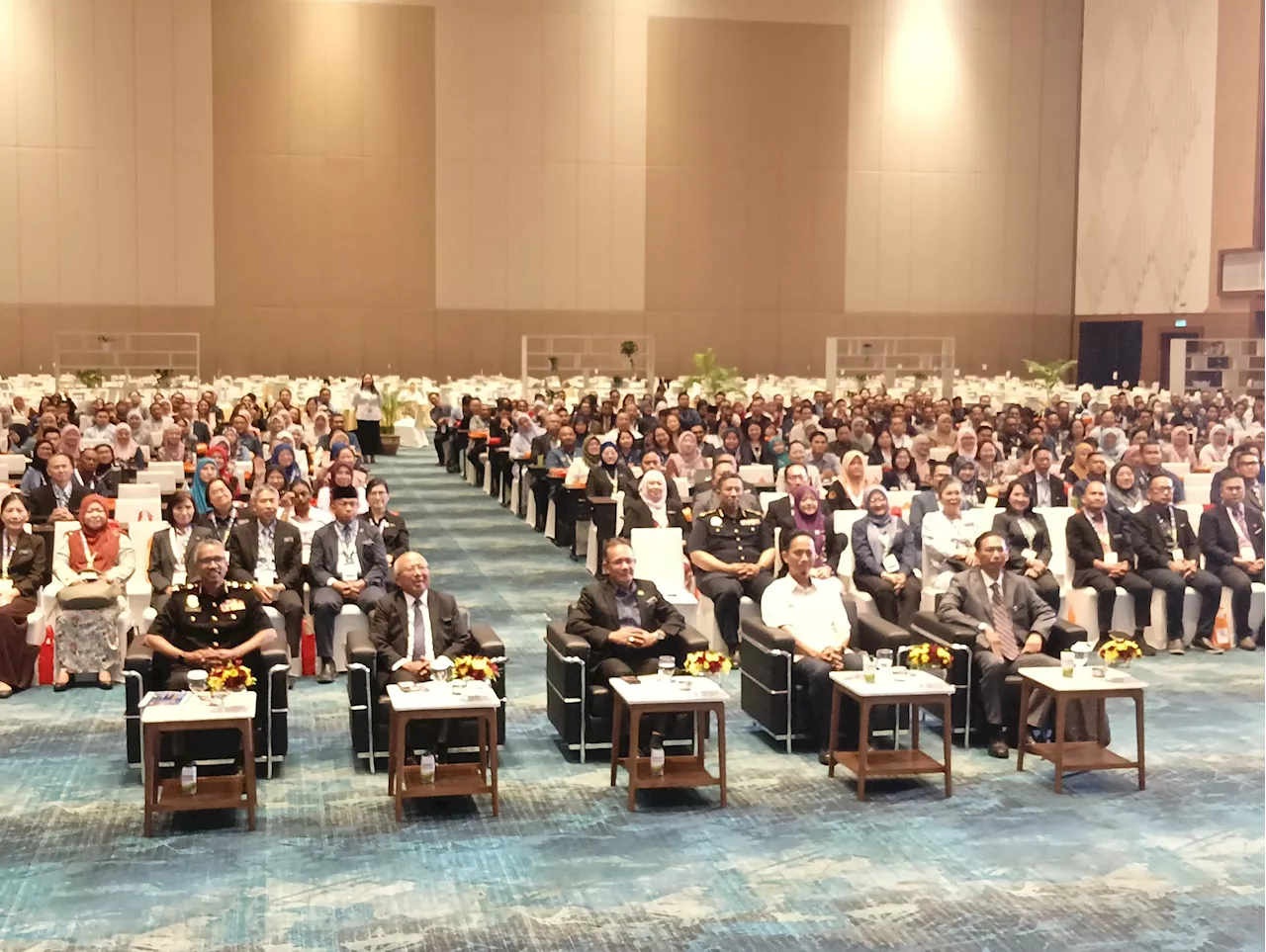 'Integrity essential to maintain trust in civil service'
