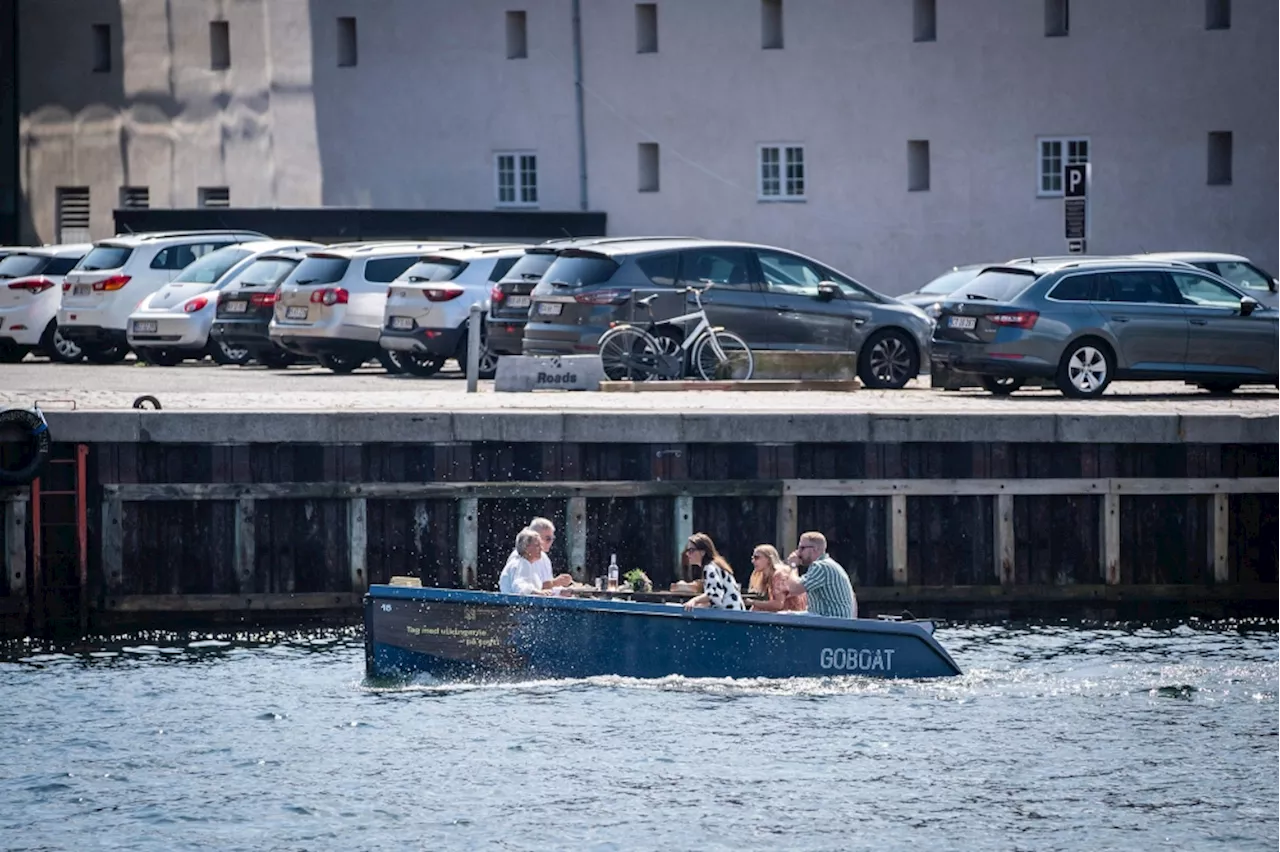 Trash for treats: Copenhagen’s CopenPay rewards tourists with free boat rides, concert tickets, and coffee for cleaning canals