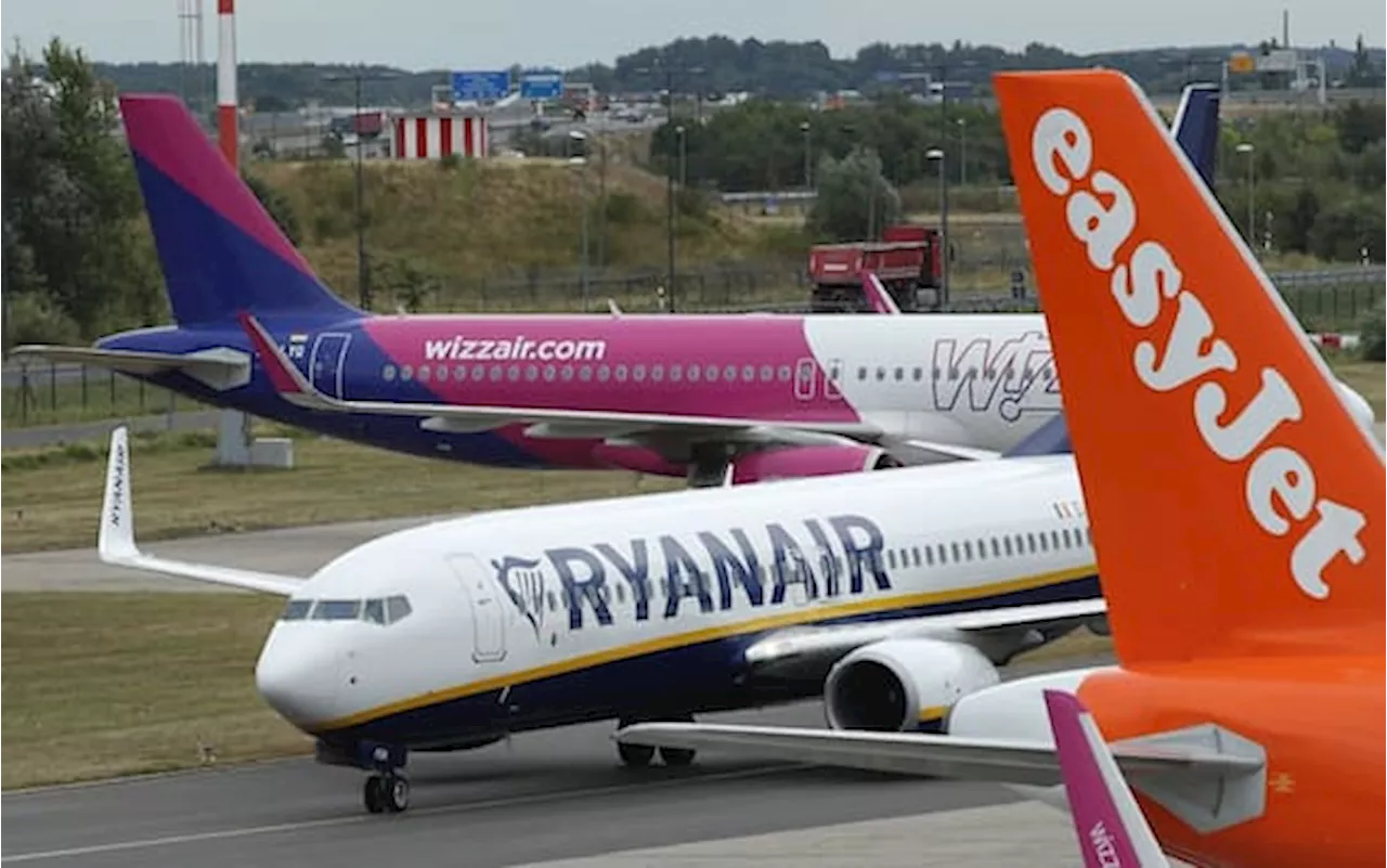 Wizz Air è la compagnia aerea che inquina meno al mondo: la classifica