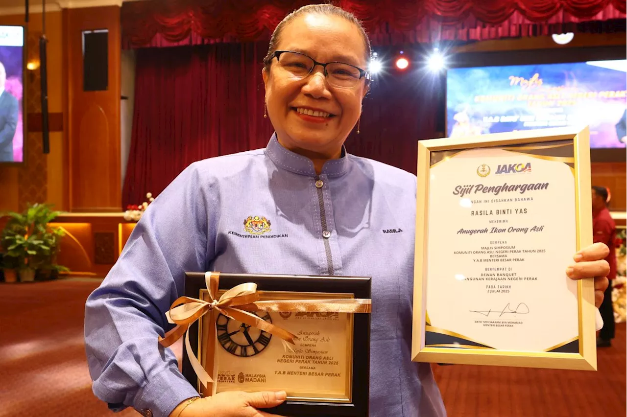 Malaysia's first Orang Asli principal gets award for her contributions to education