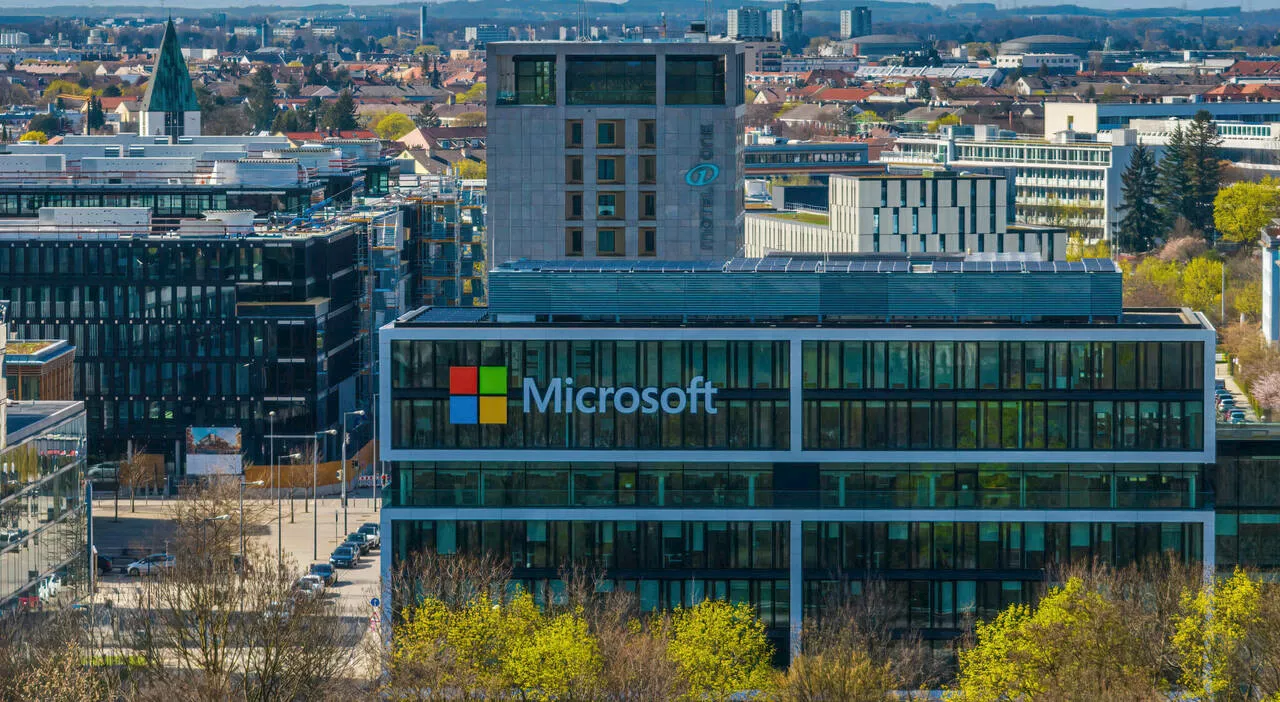 Attacco hacker globale, sfruttata falla di sicurezza di Microsoft. «Violati dati di ​agenzie federali e statal