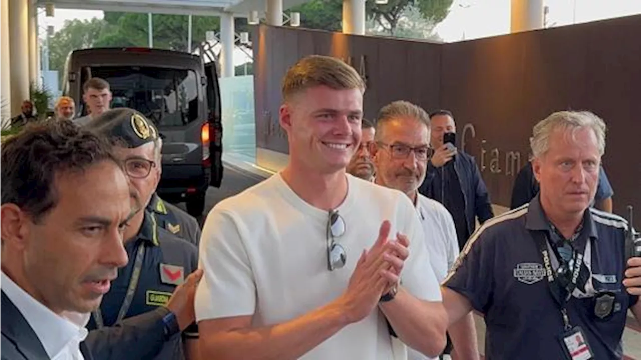  Ferguson è arrivato a Roma. Juve, accordo col Werder per Mbangula