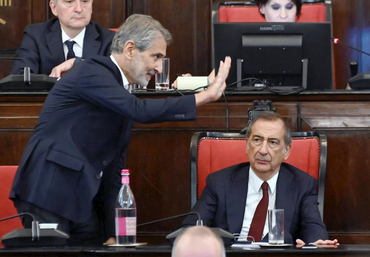 Sala indagato, niente dimissioni e avvertimento all'opposizione: 'Oggi a me, domani a te'
