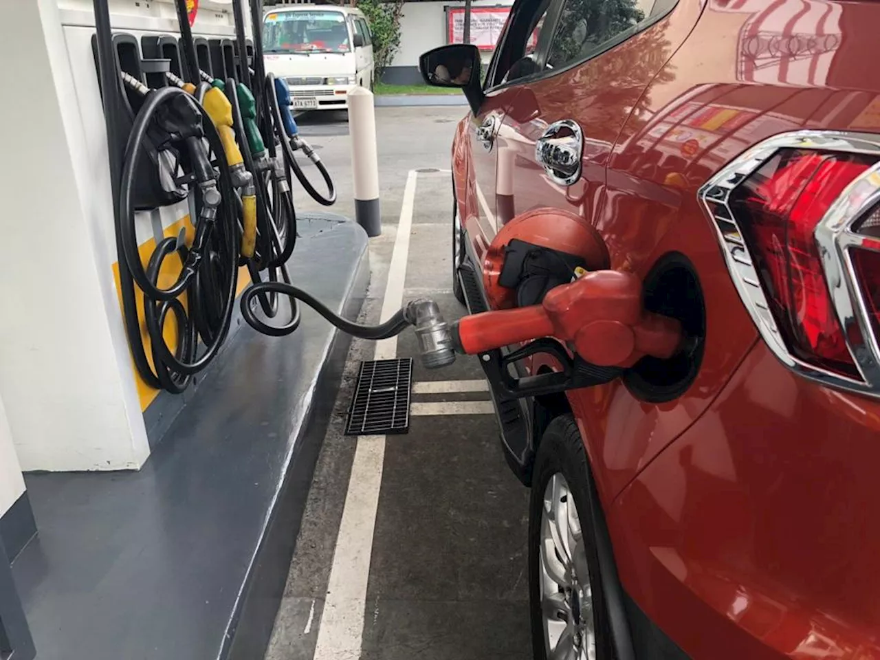 Gasoline, diesel, kerosene pump prices up for second straight week Tuesday
