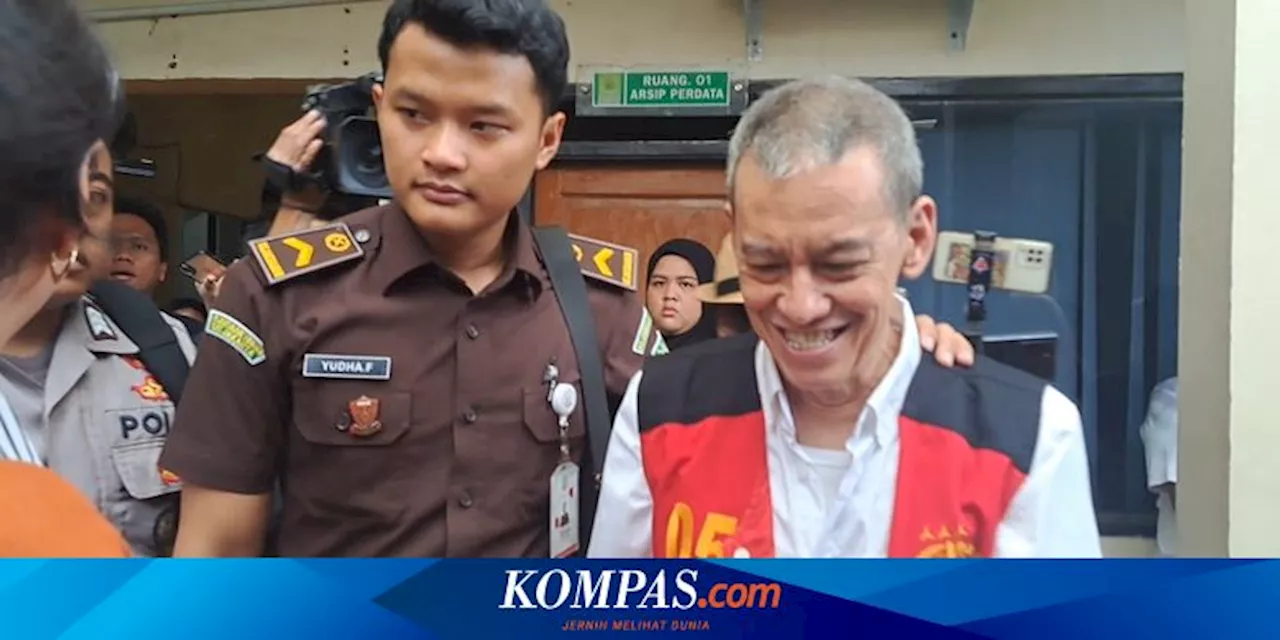 Fariz RM Hadapi Sidang Tuntutan Kasus Narkoba, Istri Setia Dampingi di Pengadilan