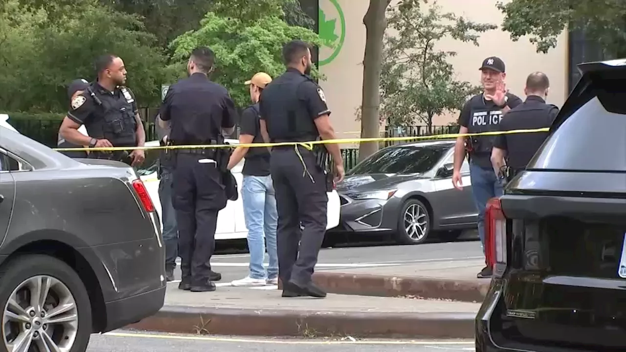 30-year-old man injured in shootout involving 2 gunmen in Harlem; 1 teen in custody