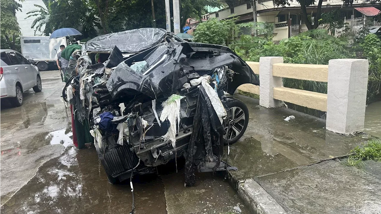 Bangkay ng 1 sa 2 sakay ng SUV na nahulog sa sapa sa Caloocan, nakita na