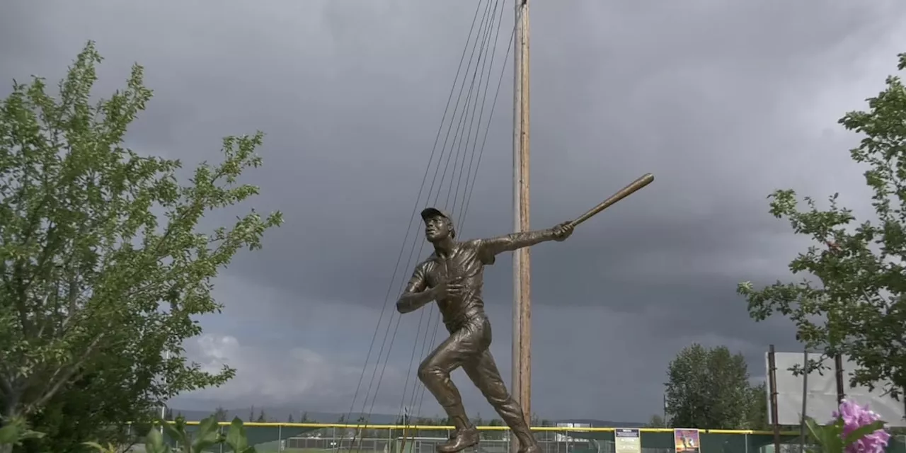 MLB Hall of Famer statue finally posted in Fairbanks following year-long delay