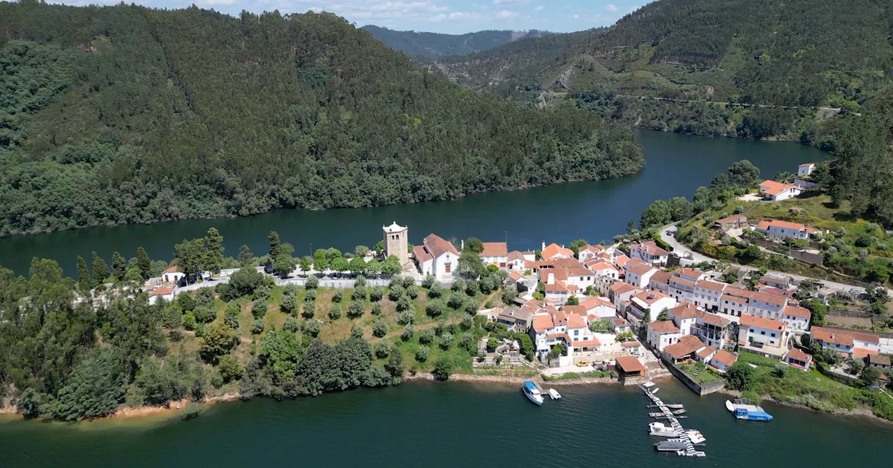Entre Dornes e Ferreira do Zêzere, um roteiro à descoberta do Lago Azul