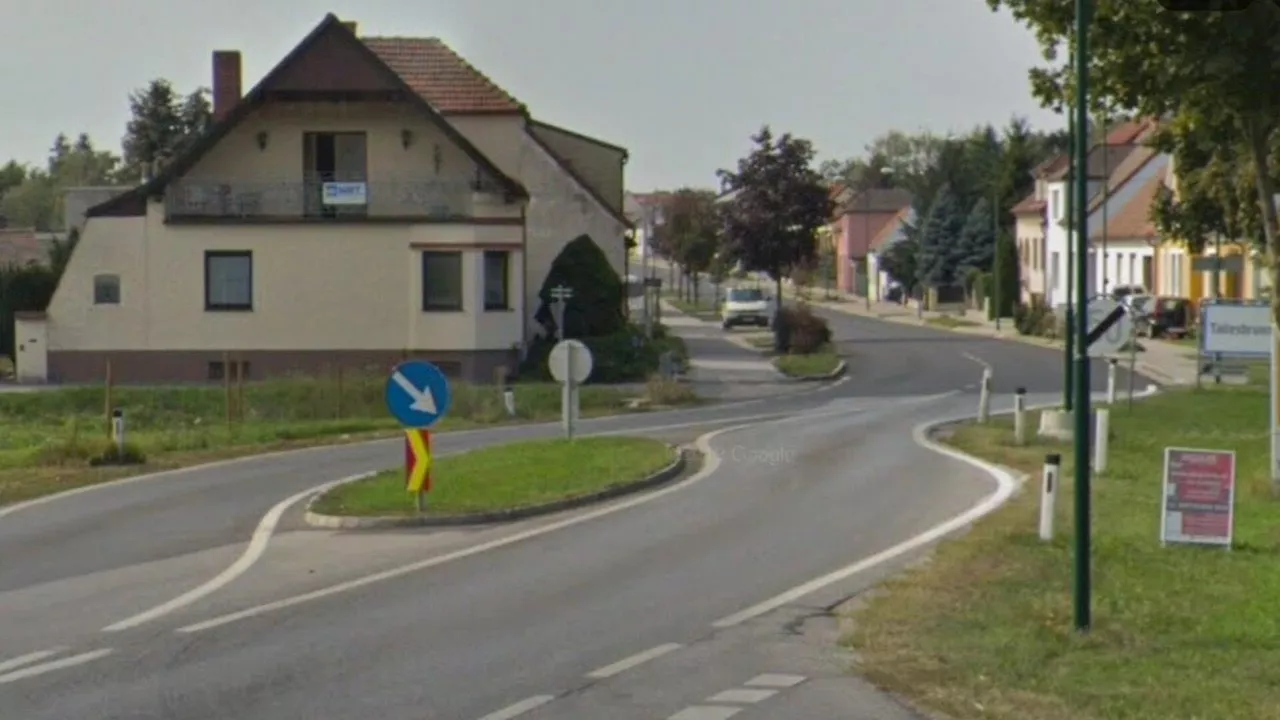 Angeklagter (19) mit kaputtem Auto und blauem Auge davongekommen