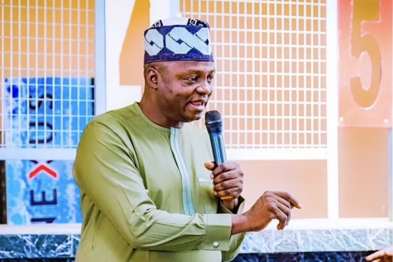 IT’S OFFICIAL: APC picks minister of humanitarian affairs as national chairman