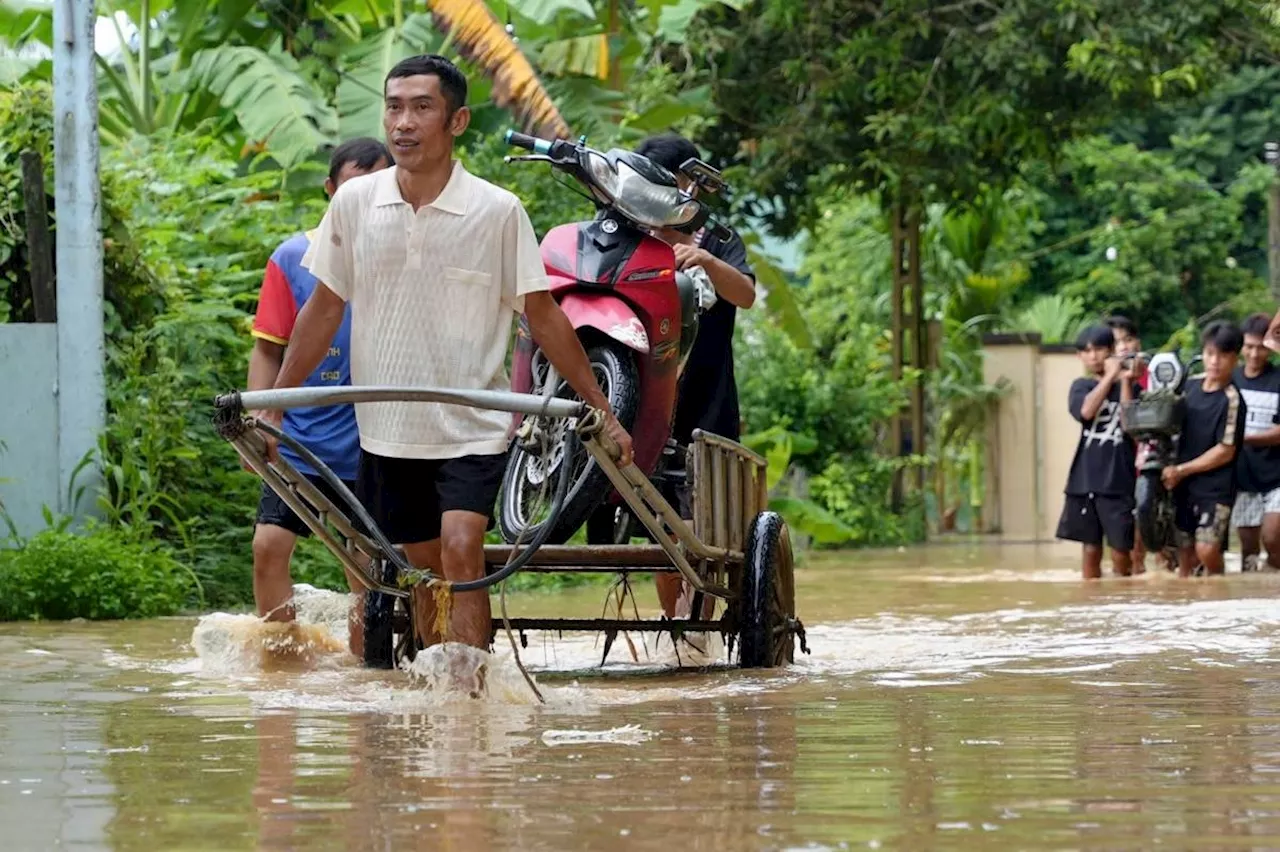 Downpours from storm Wipha kill three in Vietnam