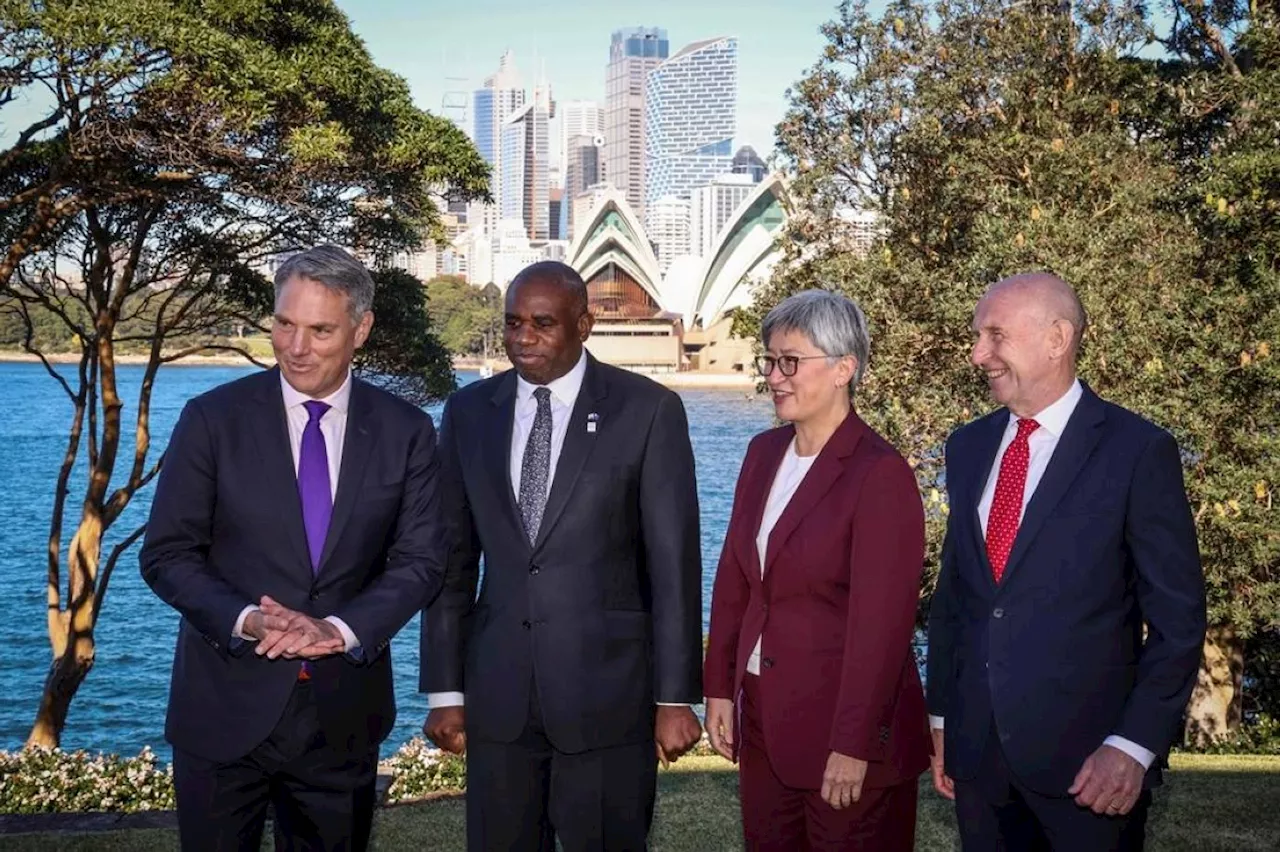 Australia, UK back submarine deal with US