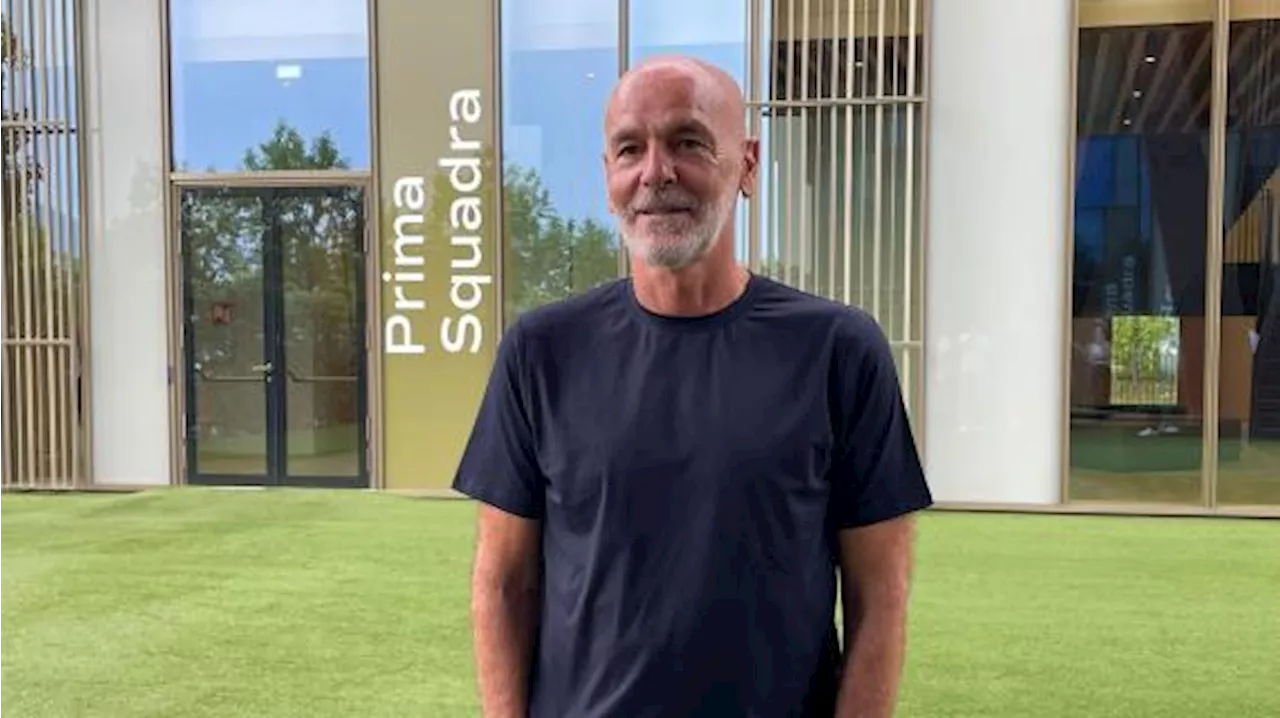 Fiorentina, Pioli: 'Dzeko troppo intelligente per non inserirsi bene. Mio bilancio è positivo'