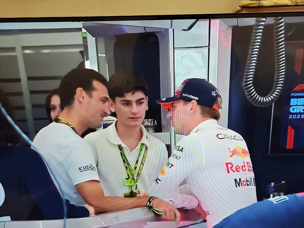 GP de Bélgica: Lionel Scaloni se mostró junto a su hijo en el paddock y dialogó con Max Verstappen