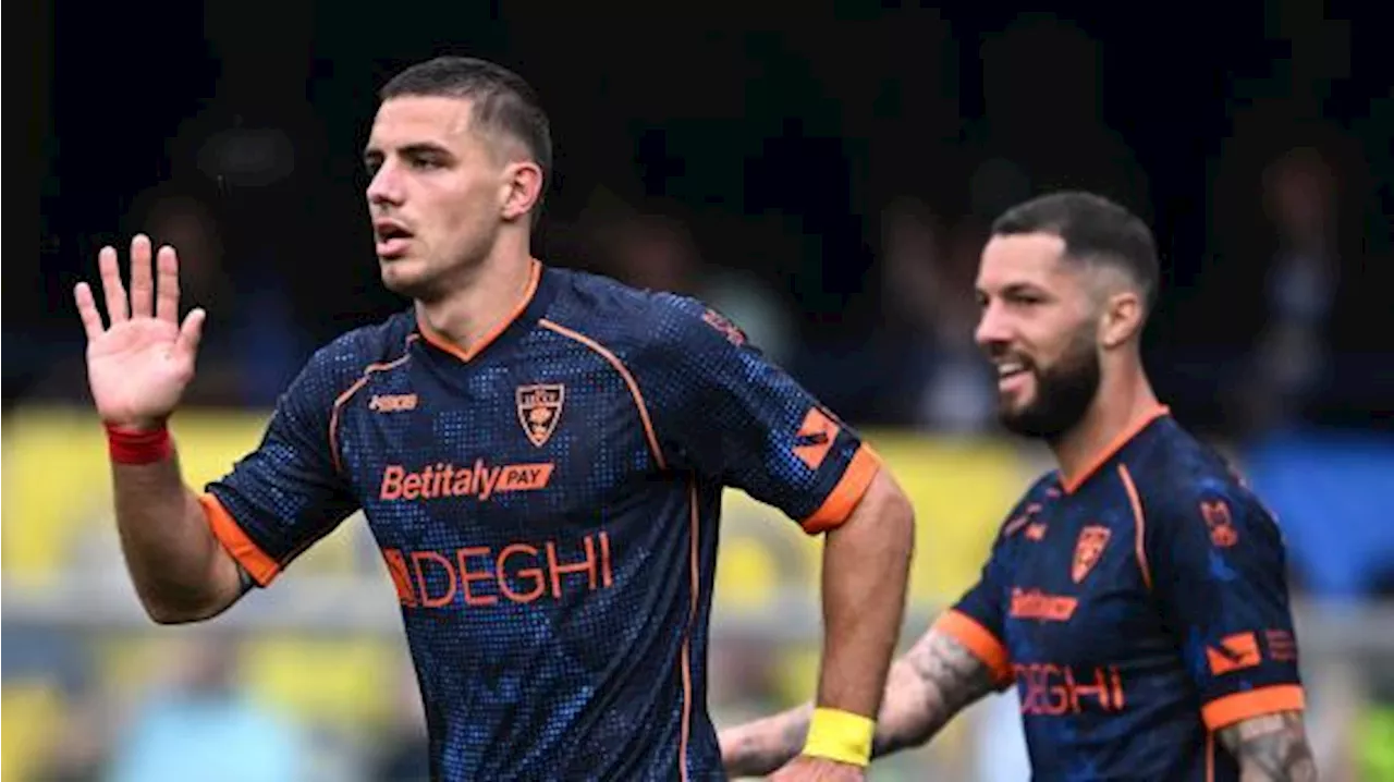 Lecce, doppia seduta a Bressanone: Krstovic toccato duro, ha interrotto l'allenamento