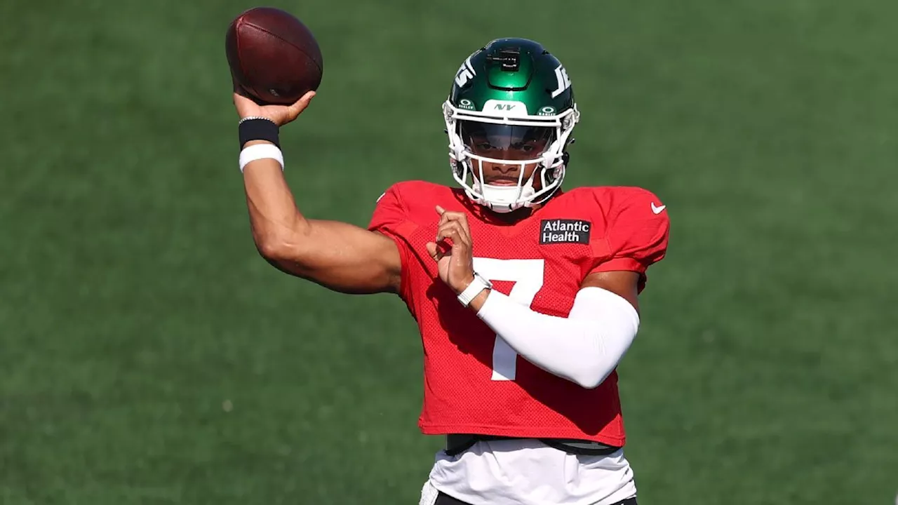 Jets' Justin Fields returns to 11-on-11 drills after injury scare