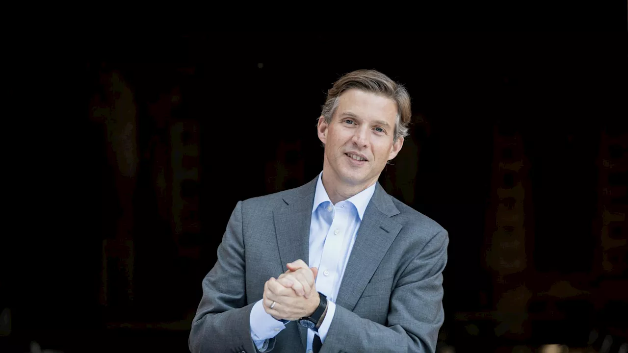 Alec Ross: “I dazi? Bruxelles si è fatta mangiare viva. Von der Leyen ha fallito, ora lasci”