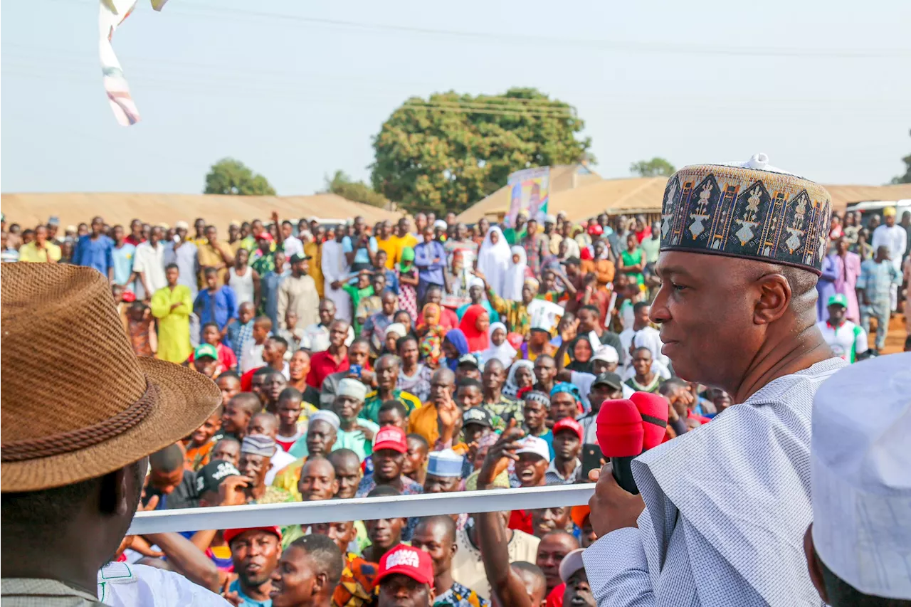 “I have no link with ADC coalition” – Saraki tells Kwara PDP supporters