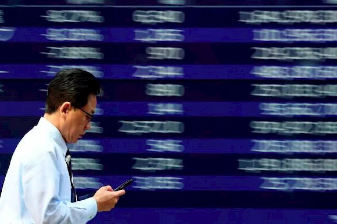 Asia shares dip as tariffs weigh on EU and US growth