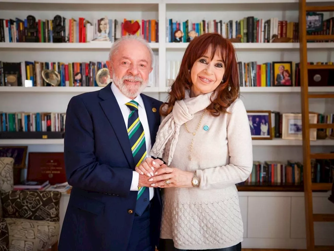 Cristina Kirchner se comparó con Lula y desafió a Milei: 'Intentaron callarlo y volvió con el voto del pueblo'