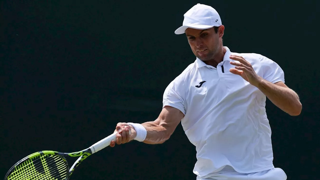 Sinner oggi contro Aleksandar Vukic a Wimbledon, chi è l'avversario di Jannik: ex calciatore, gli studi di finanza, i genitori ingegneri scappati in Australia dove lui è nato