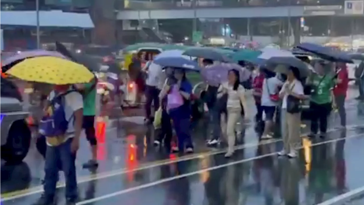 Commuters stranded amid heavy rains in Metro Manila