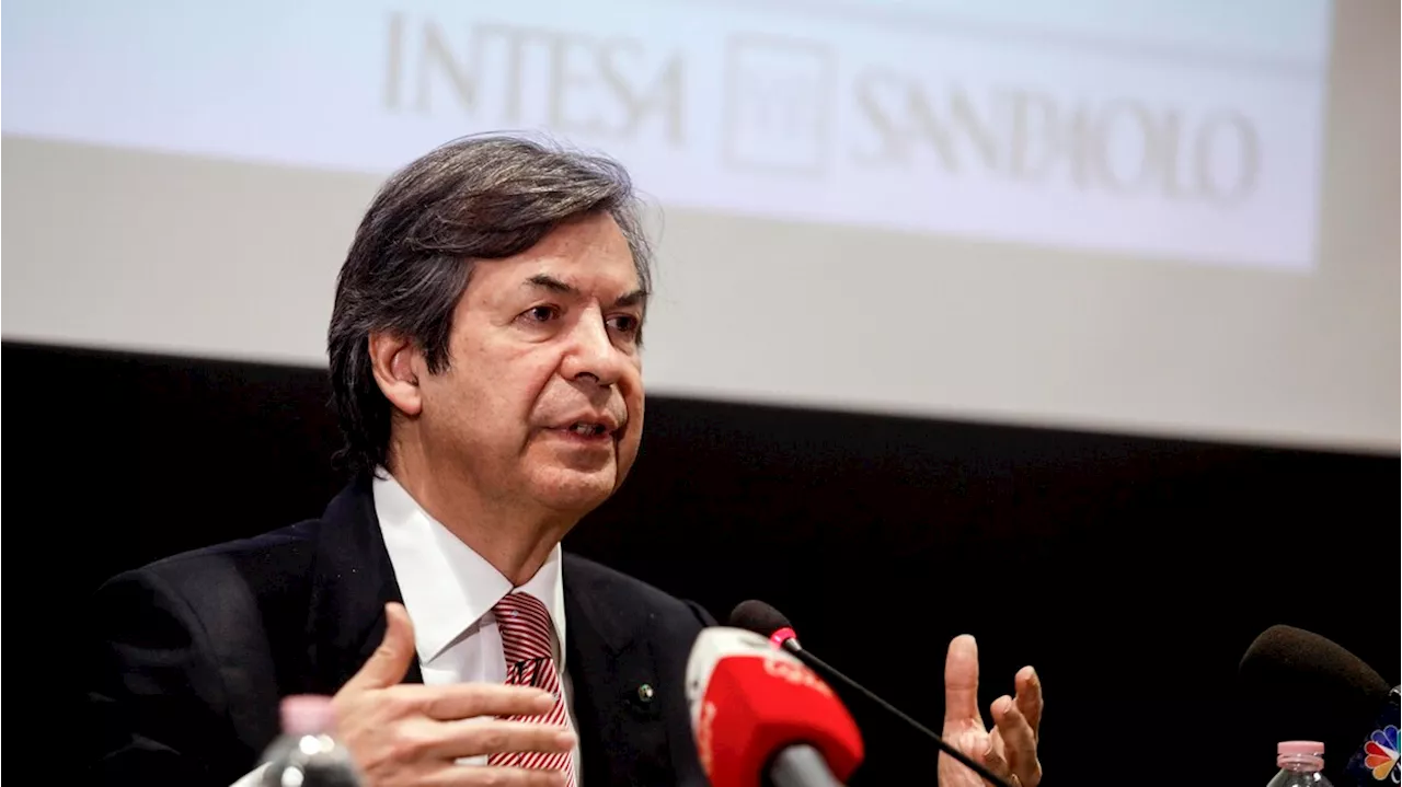 Intesa oltre le attese, utile semestre a 5,2 miliardi
