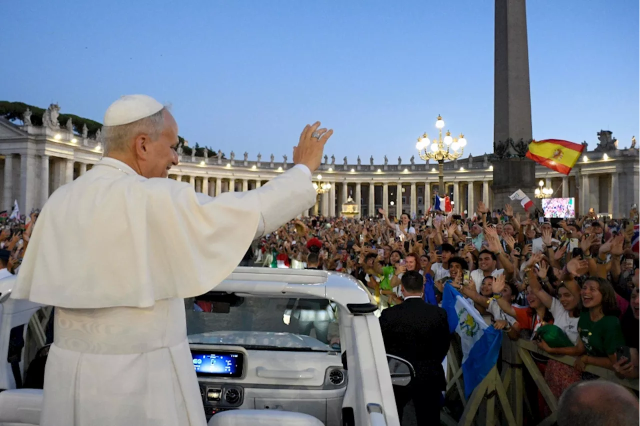 Pope Leo makes surprise appearance as 120,000 youth gather in Rome for Vatican jubilee
