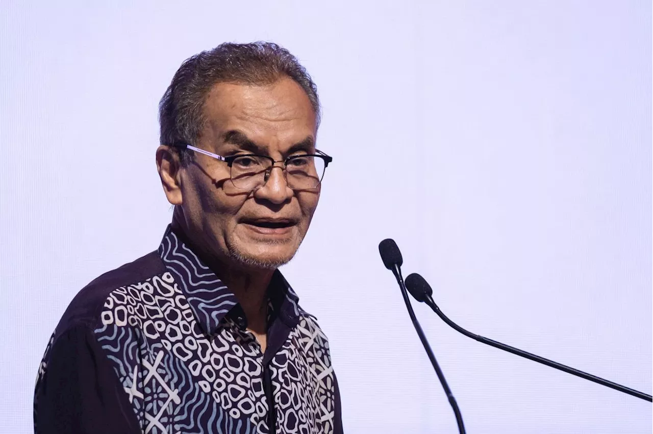 Study needed before classifying etomidate as a dangerous drug, says Dzulkefly