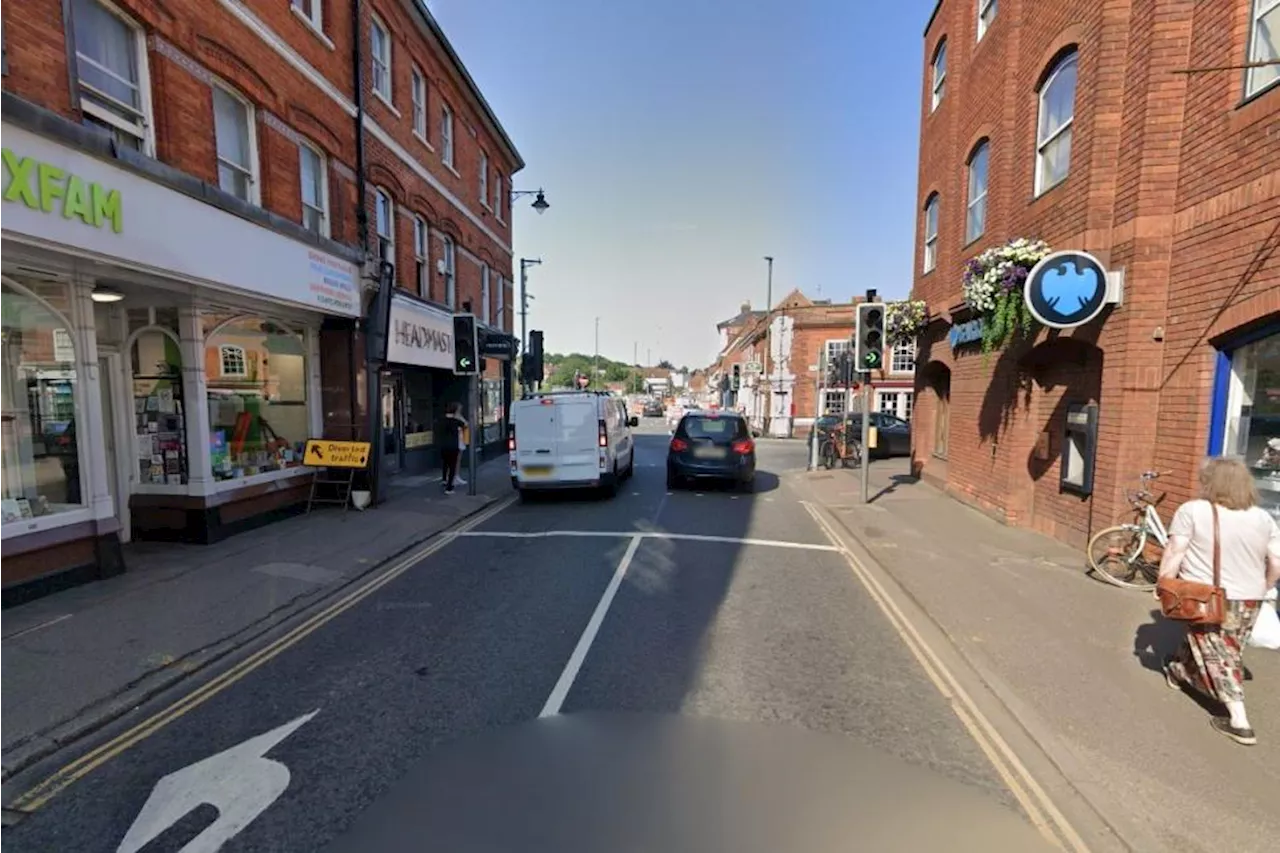 “You know nothing about cycling!” Cyclist slapped with £300 fine for crossing stop line at red light – as pensioner slams “trivial and wrong-headed” charge
