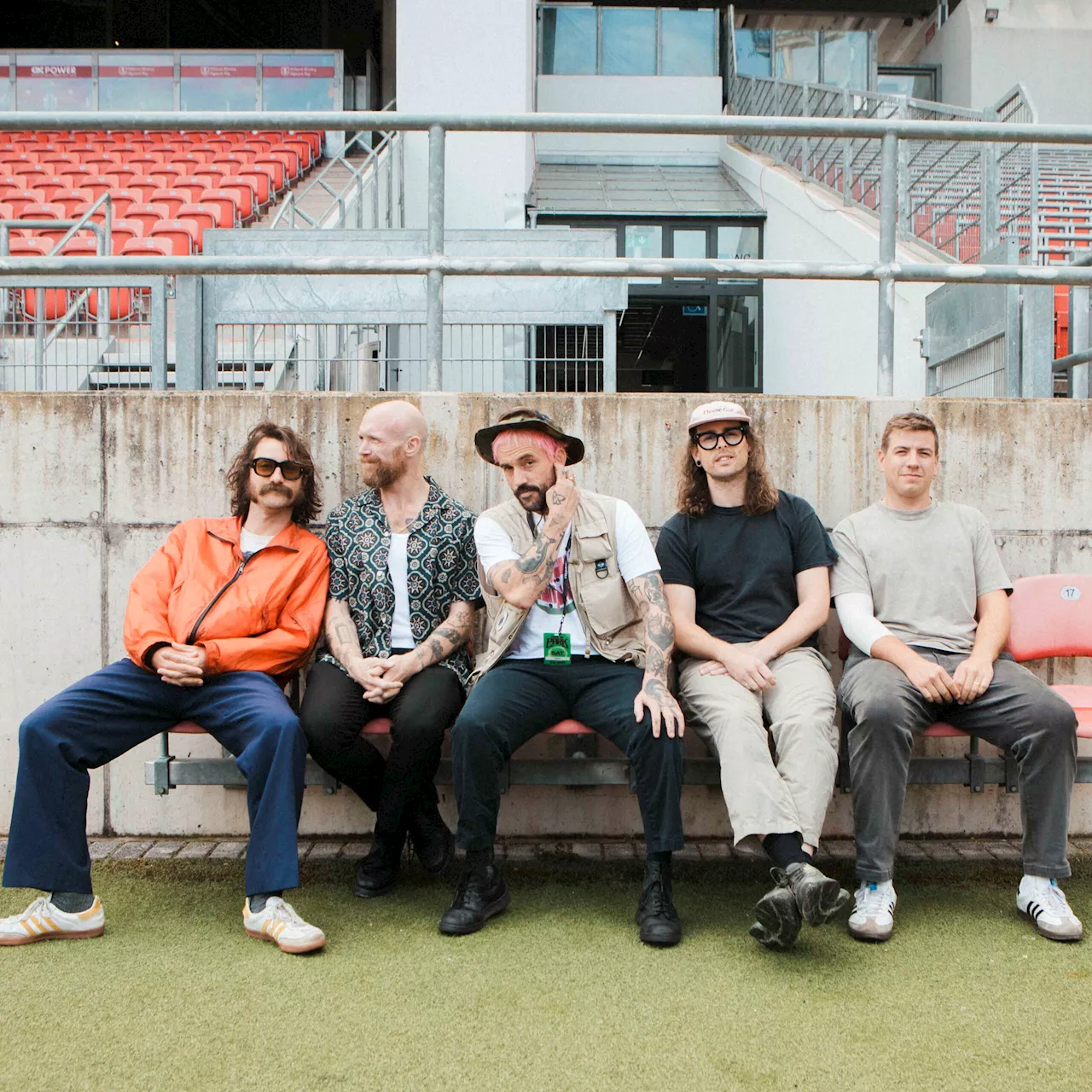 IDLES Record Score, New Tracks For Darren Aronofsky’s ‘Caught Stealing’