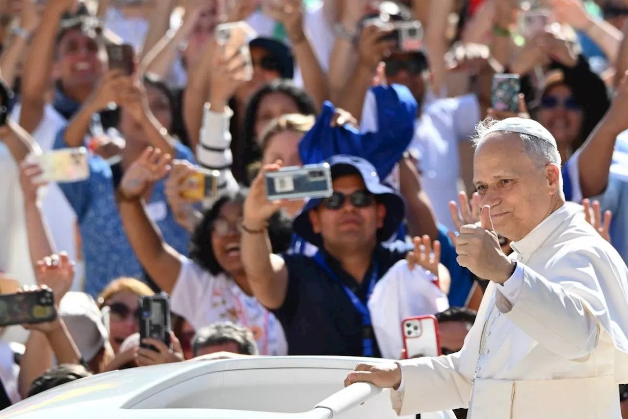 Vatican embraces social media 'digital missionaries'