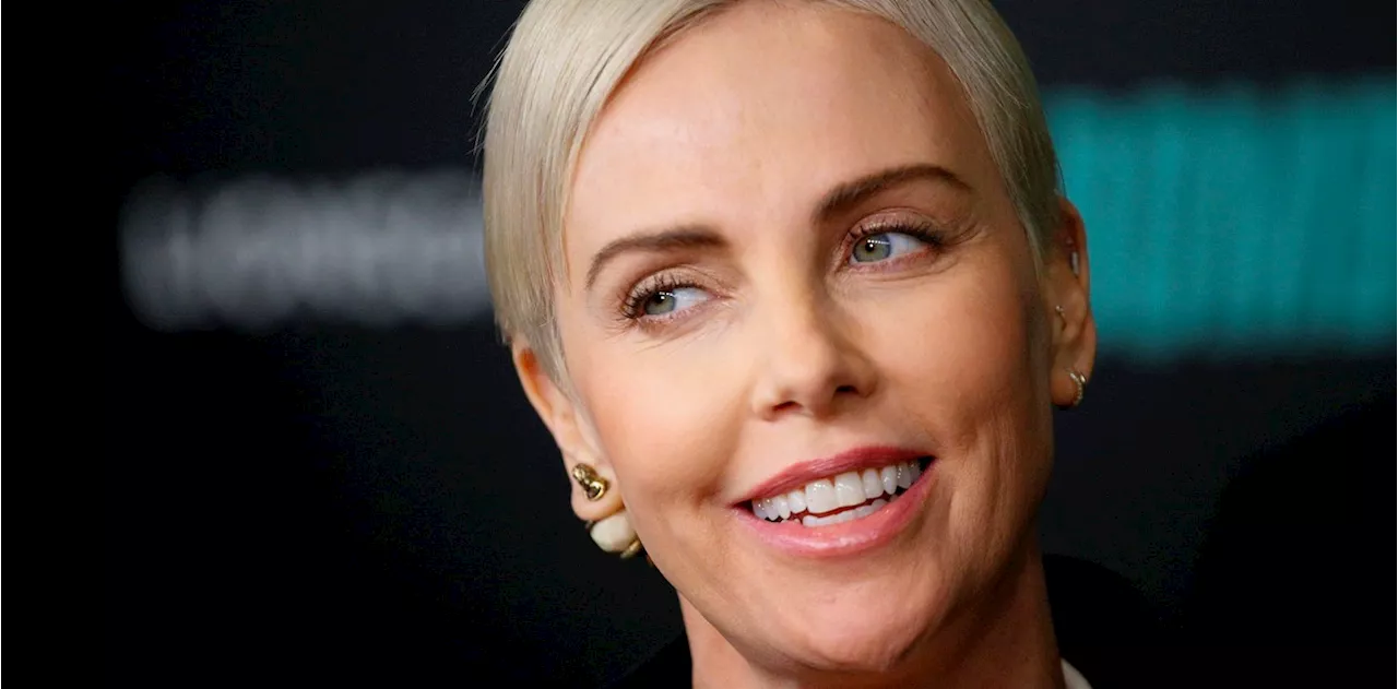 La confesión sexual de Charlize Theron: 'Me acosté con un chico de 26 años y fue increíble'