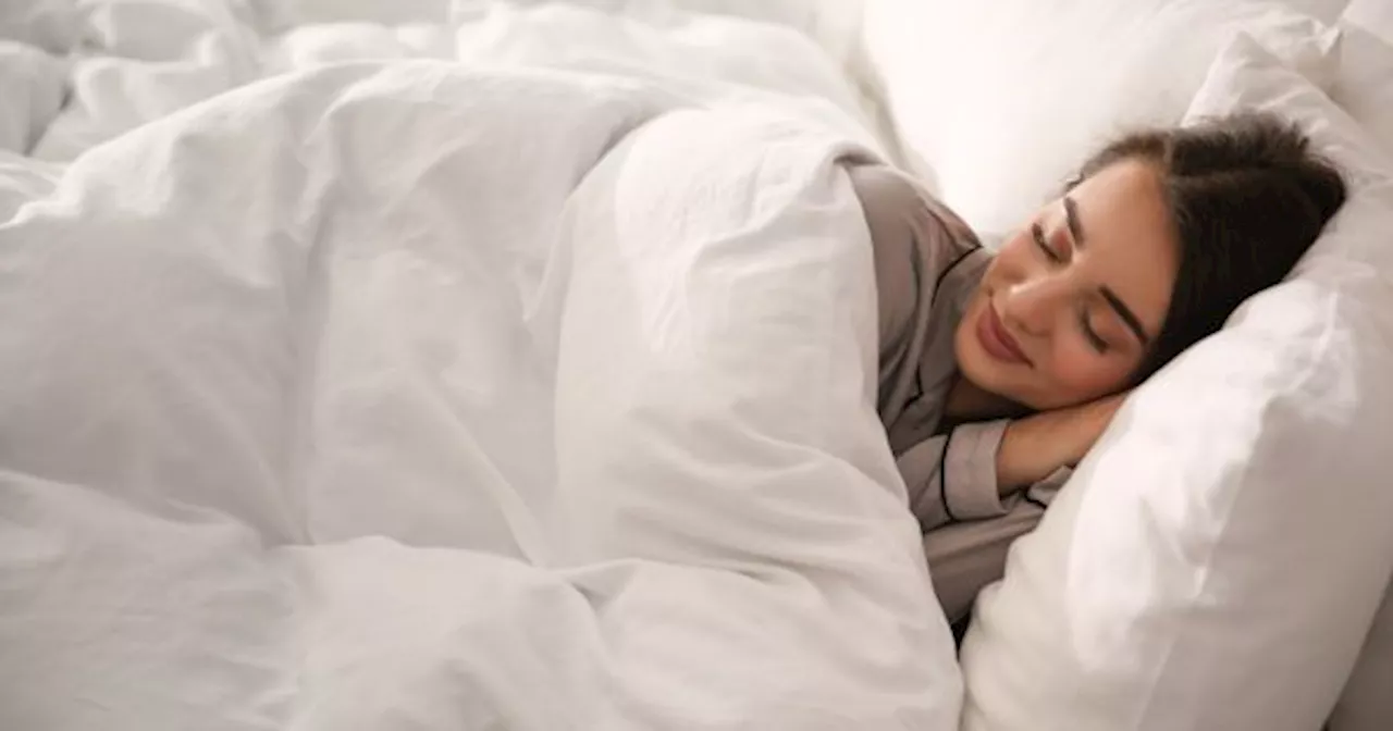 NO es la BOLSA DE AGUA CALIENTE: el mejor método para calentar los pies en la cama sin frazadas