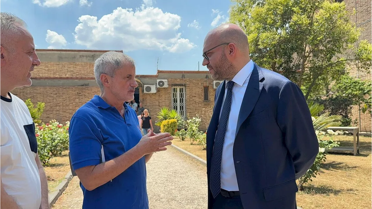 Alemanno: 'Invito la politica in carcere'