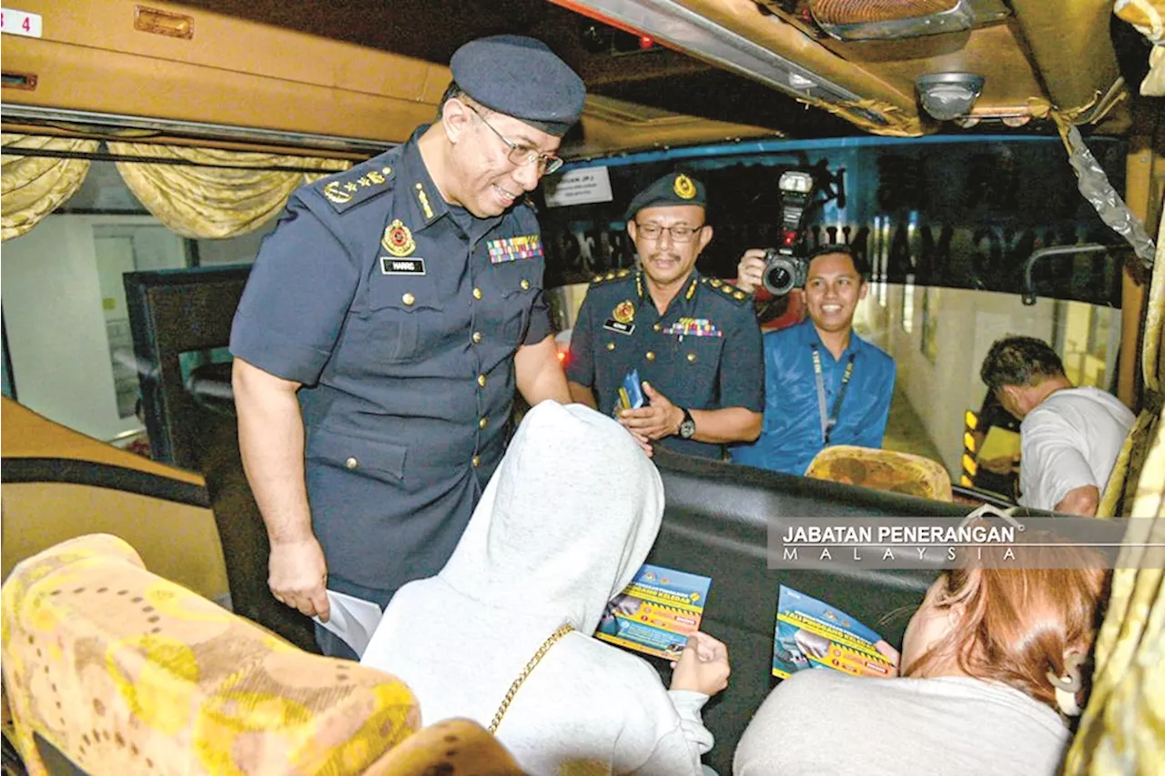 Seat belt rule on buses takes effect
