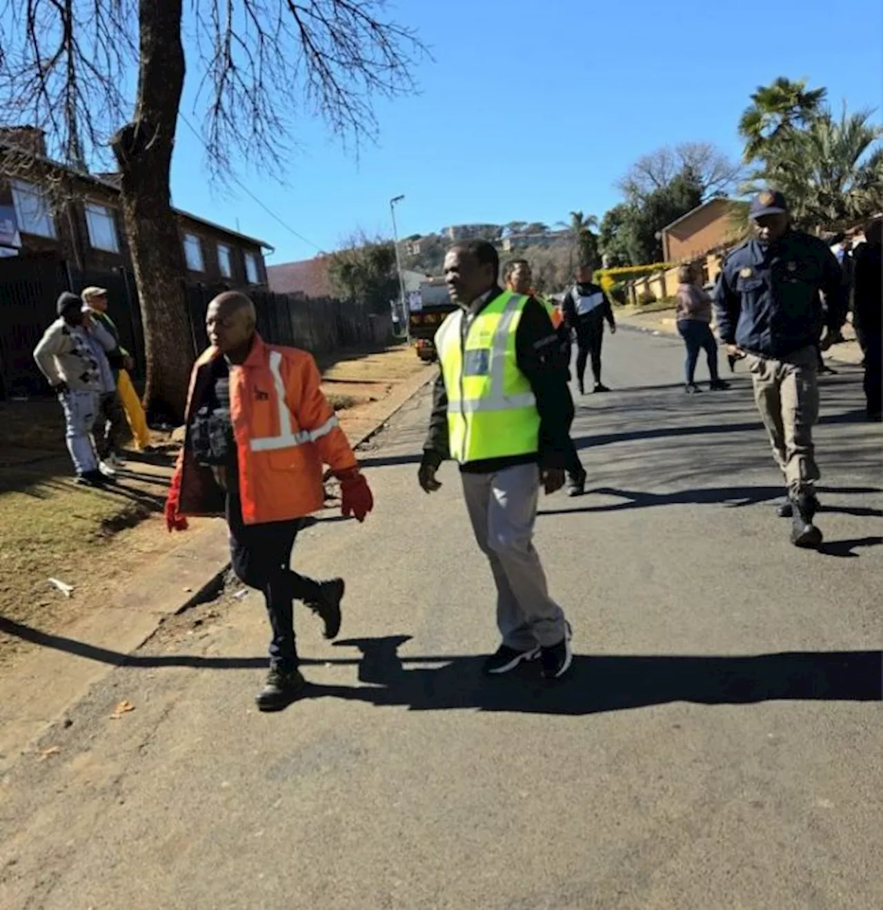 Crackdowns on Joburg City buildings meant to restore dignity - SABC News - Breaking news, special reports, world, business, sport coverage of all South African current events. Africa's news leader.