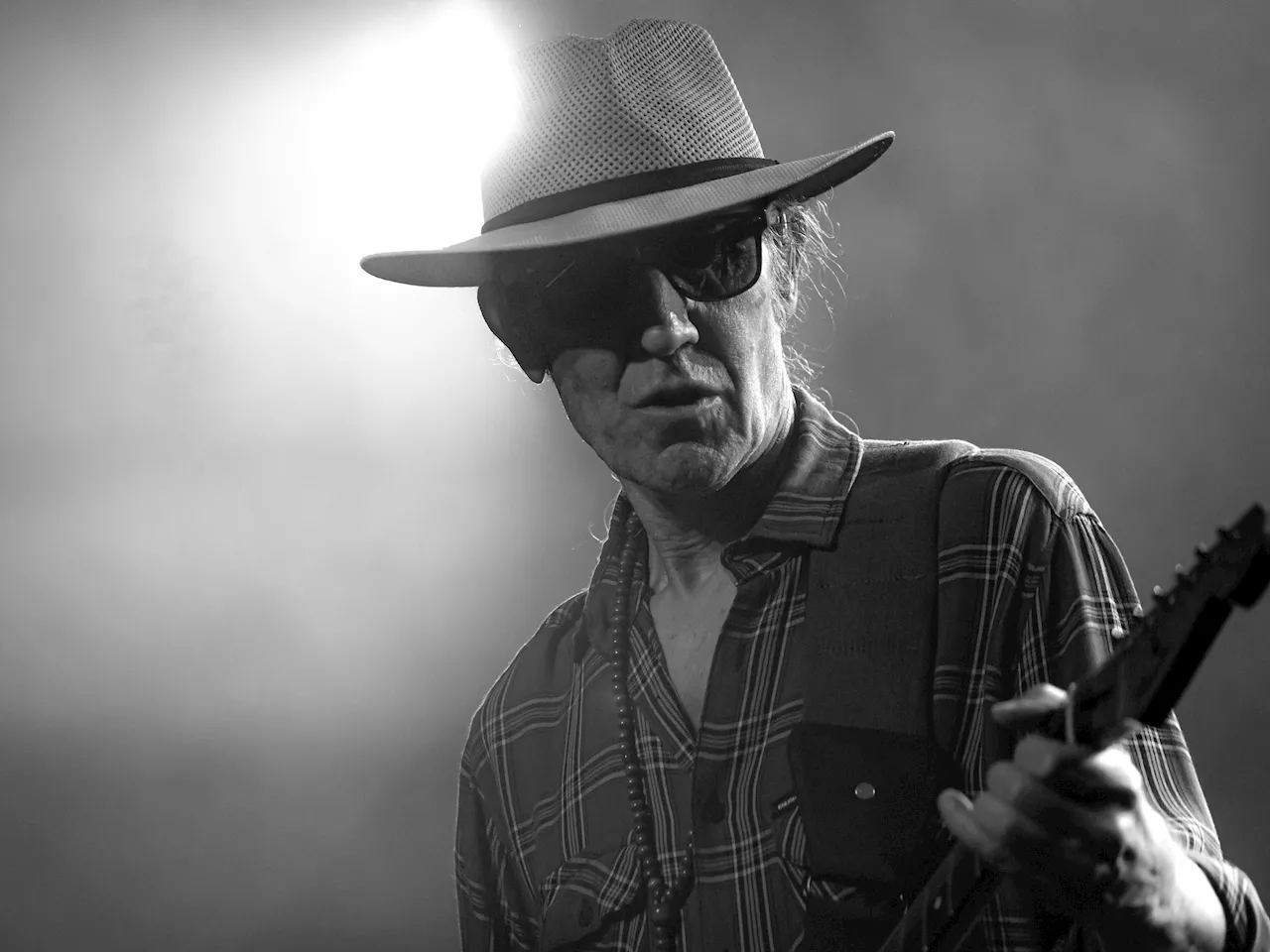 Skay volvió a Obras con una carrera solista que ya tiene más años que los Redondos: qué hits ricoteros tocó en vivo