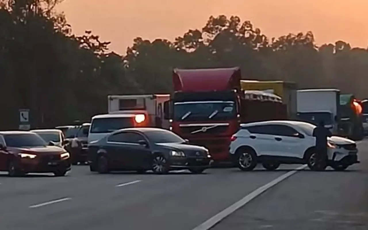 2 more nabbed after viral clip of PLUS highway blockade