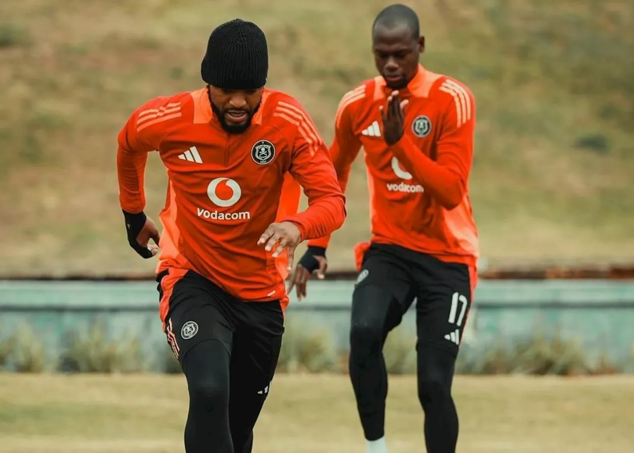 Orlando Pirates legend sends a message to Sipho Mbule