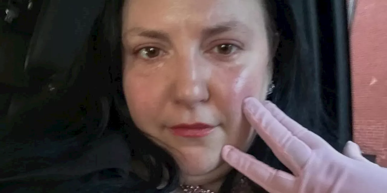 Il consiglio di Lena Dunham alle ventenni «Se mi fossi lasciata andare ai miei desideri»
