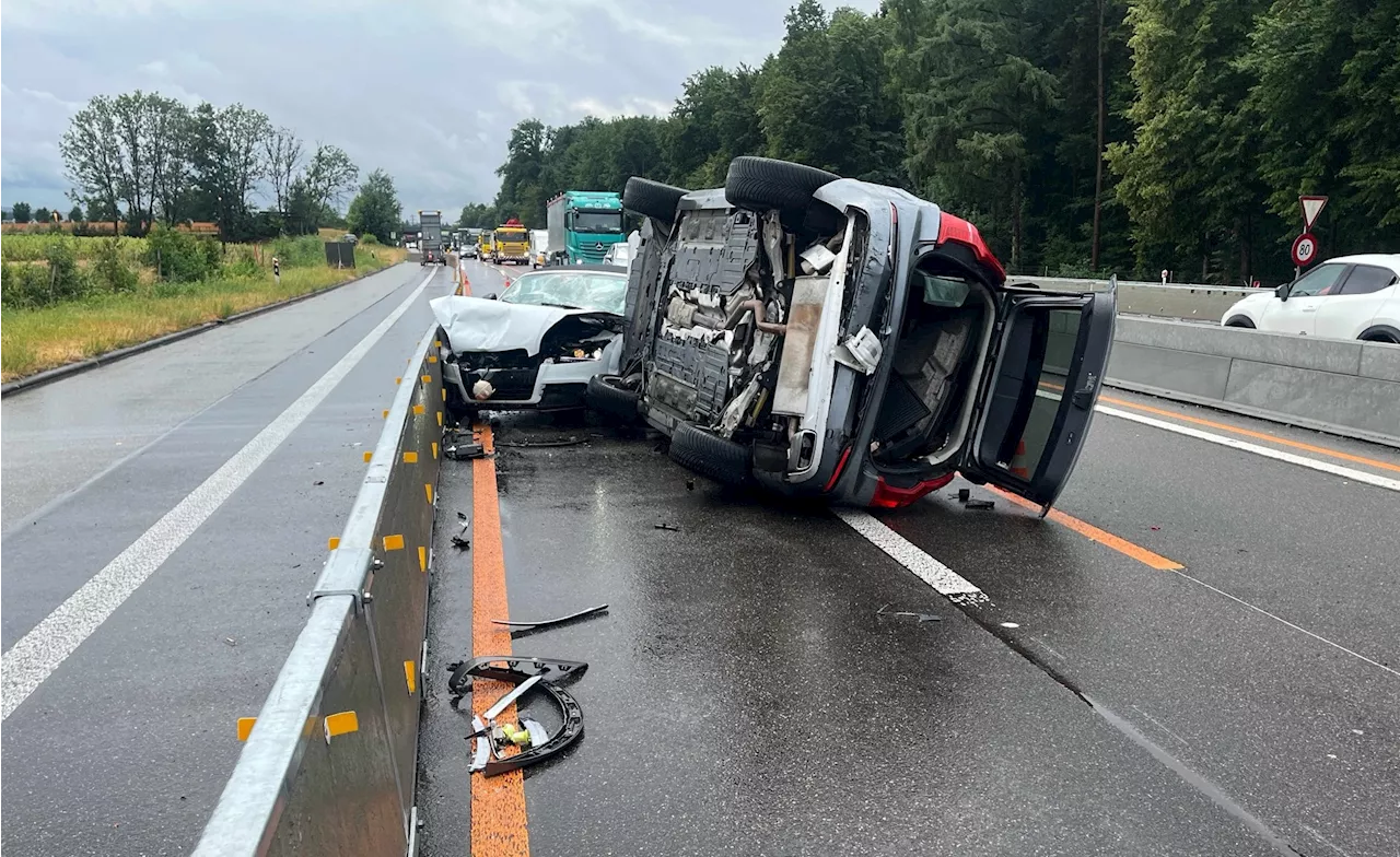 Deitingen SO: Fünffachkollision auf A1 – zwei Personen leicht verletzt